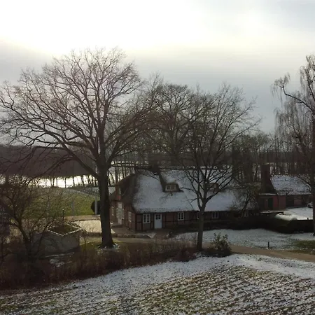 Idyllischer Erholungsurlaub Im Historischen Auf Der Prinzeninsel * Plön